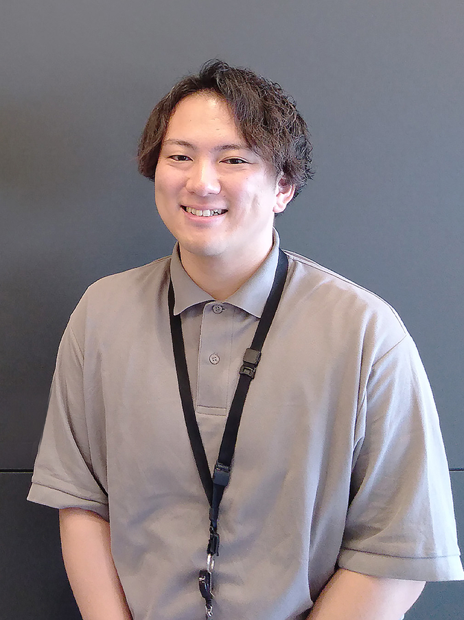 三井物産【出向】 鈴木 涼也